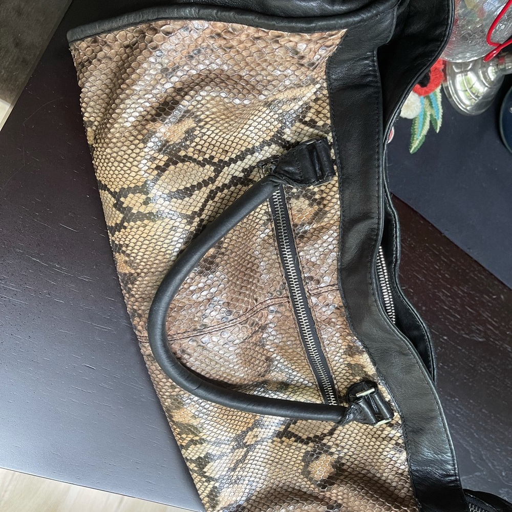 Medium Sized Python Bag. - image 6